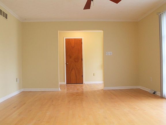4th image of 209 Vicksburg Dr