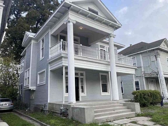 2nd image of 639 W Elmira St