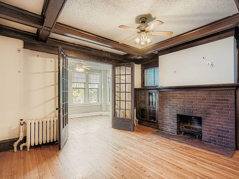 250 Marshall Ave — Photo 6