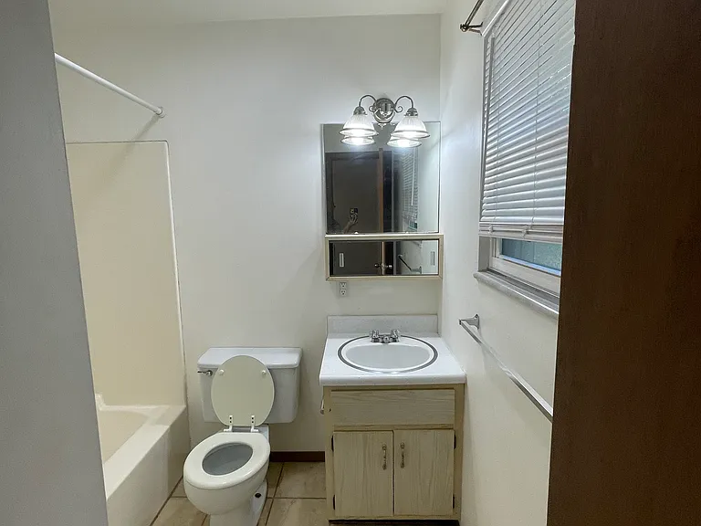 3007 Crowley Dr #B — Photo 5