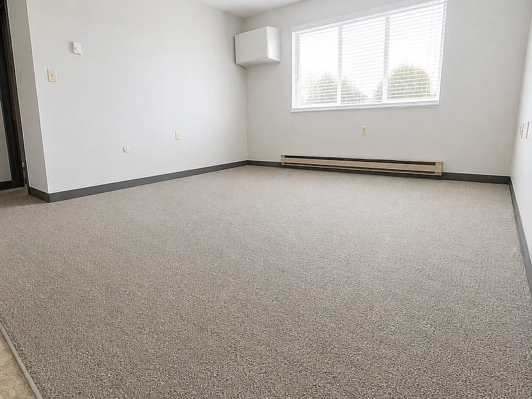 Whispering Pines Apartments — Photo 32