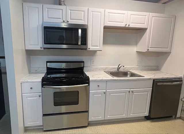 Full Size Master Kitchen