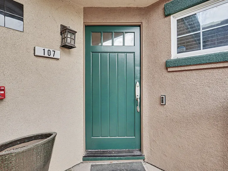 808 Lenzen Ave #107 — Photo 36