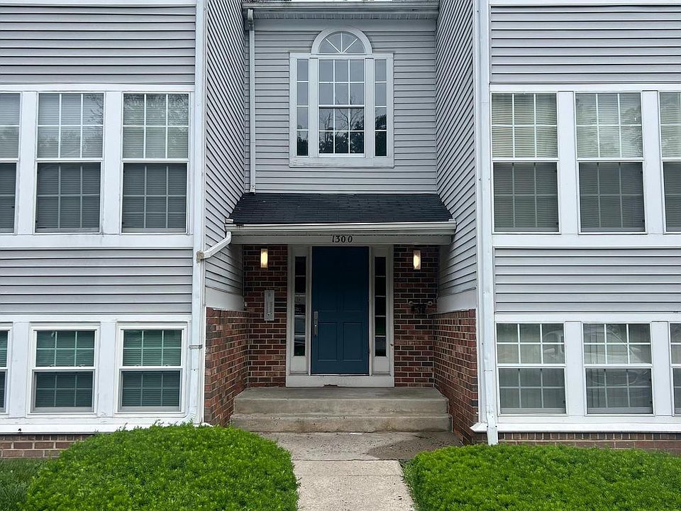 2nd image of 1300 Clover Valley Way APT J