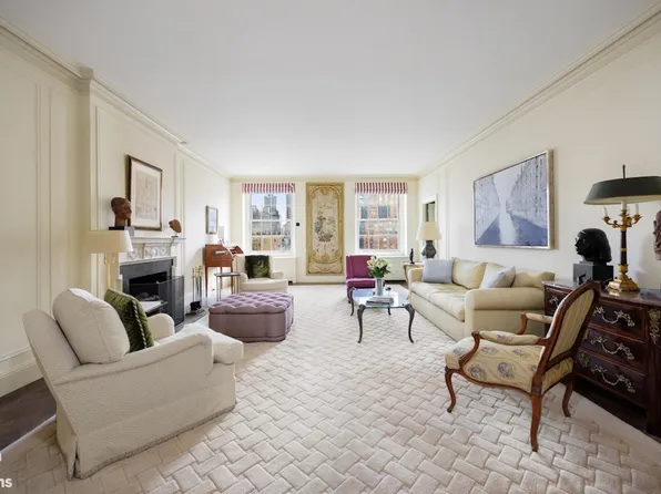 580 Park Avenue image 1 of 15