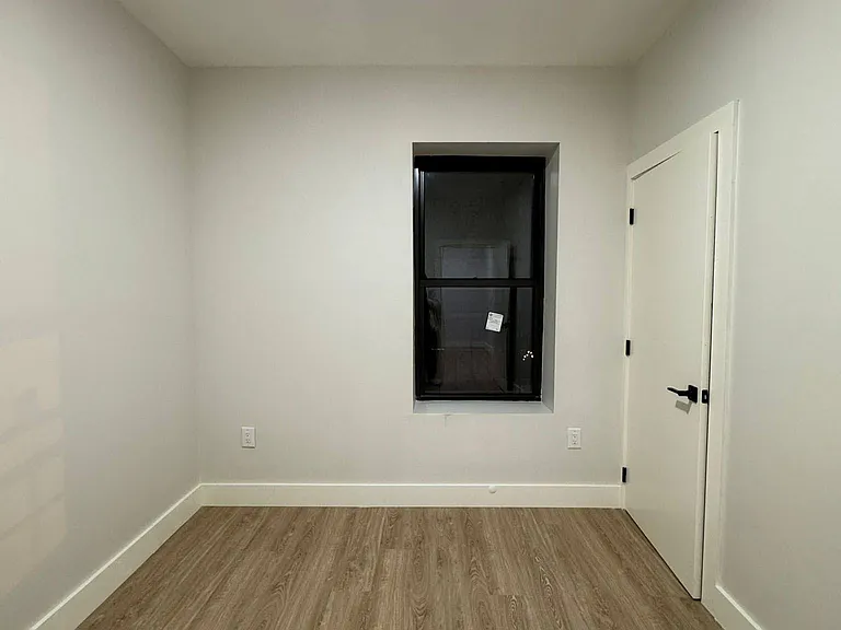 269 Martin Luther King Dr #4C — Photo 7
