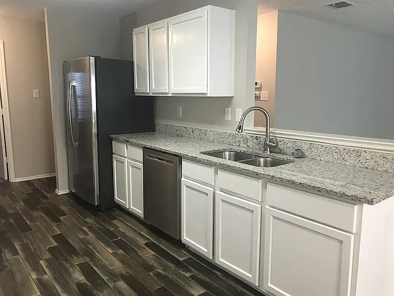 1410 Starpoint Ln — Photo 8
