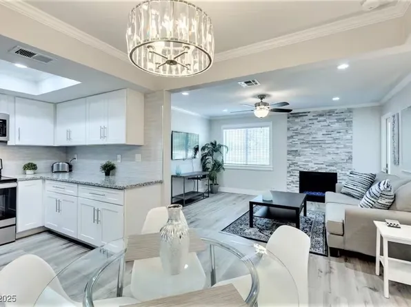 1701 E Katie Ave APT 9, Las Vegas, NV 89119