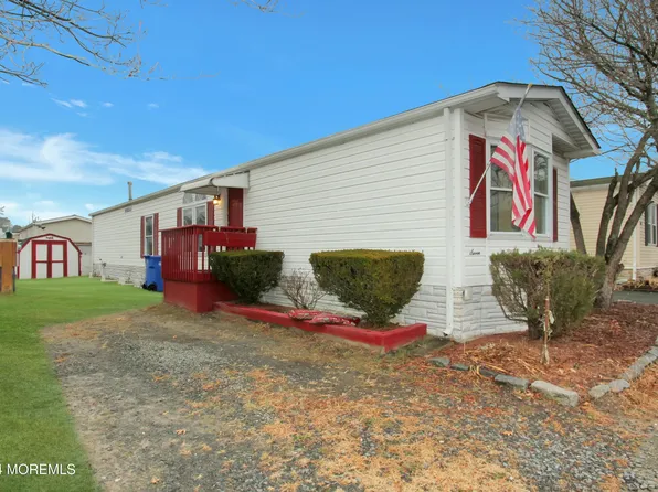 7 Ferdinand Lane, Howell, NJ 07731