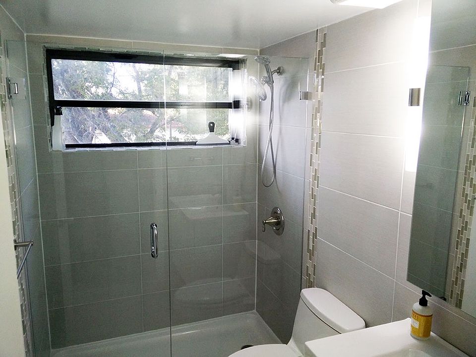 New frameless shower doors