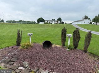 472 Scotch Pine Rd, Dillsburg, PA 17019