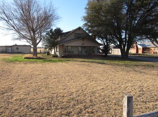 11047 Saint James Rd, Vernon, TX 76384