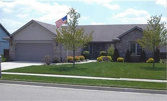 1st image of 806 Plover Ln