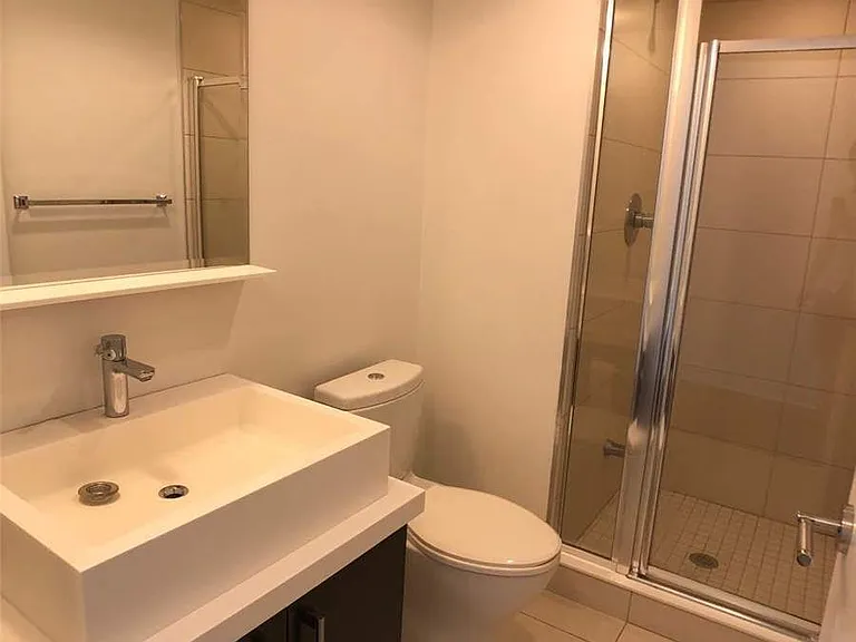 1080 Bay St #707 — Photo 11