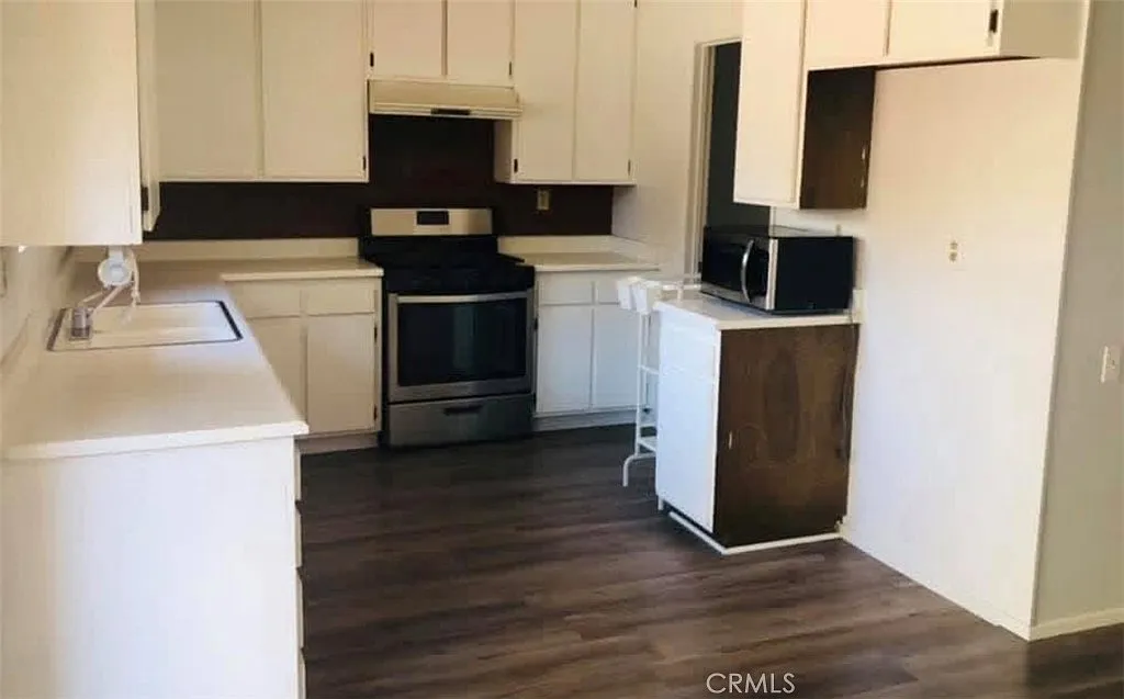 3 bed, 1257 sqft, $3,500 — Photo 3