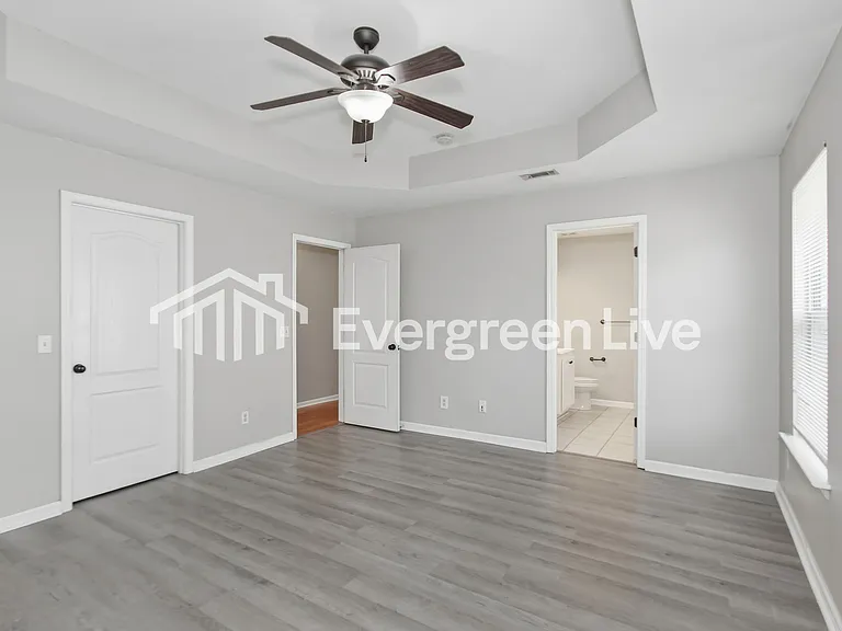 187 Roscommon Rd — Photo 11
