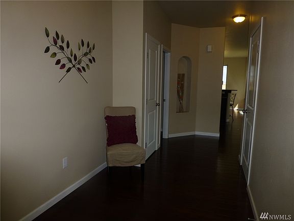 2nd image of 1550 Amethyst St SE