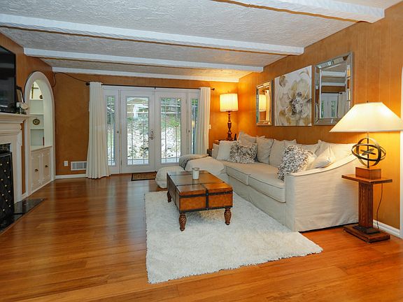 6208 Thunder Bluff-105