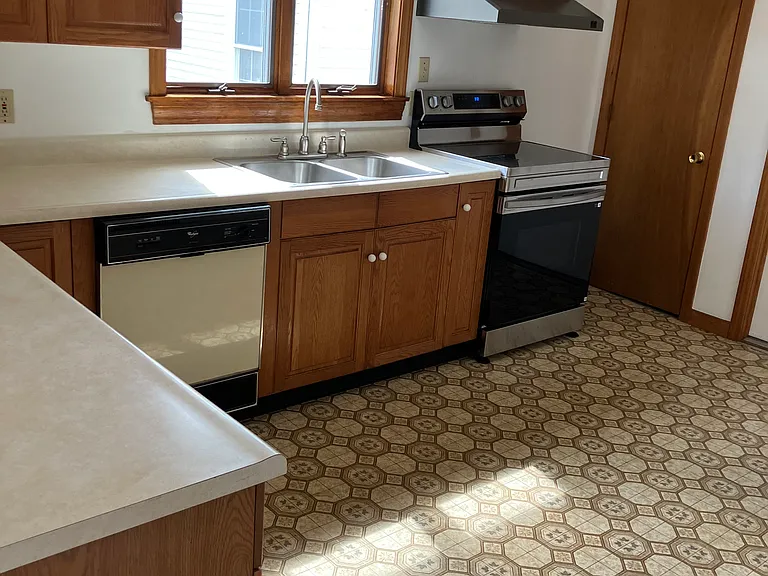 16 W Main St #1 — Photo 13