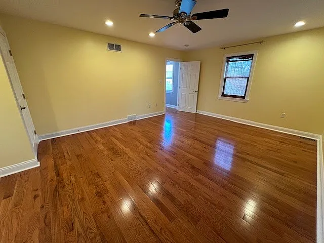 2477 Walnut St — Photo 15