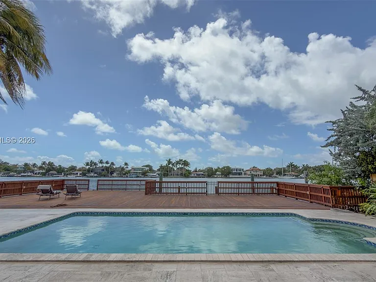 1690 Daytonia Rd — Photo 21