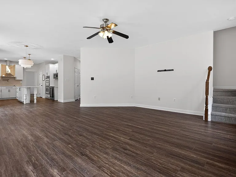 6735 Pale Morning Ct — Photo 5