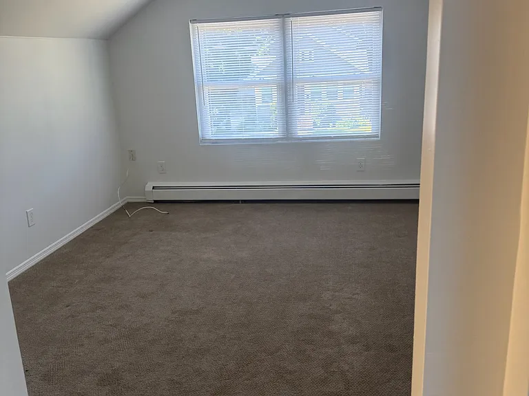 18 Linden Pl #2 — Photo 4