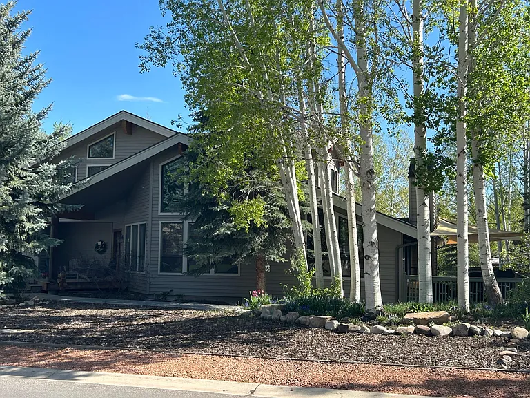 1466 Willow Loop — Photo 1