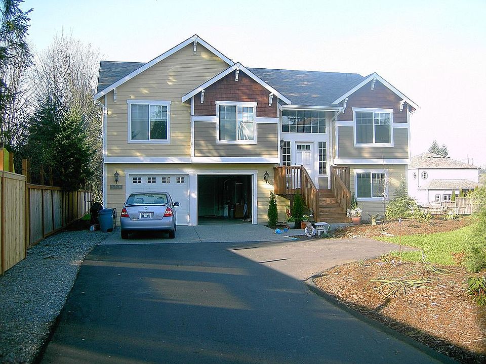 Front view of home and driveway