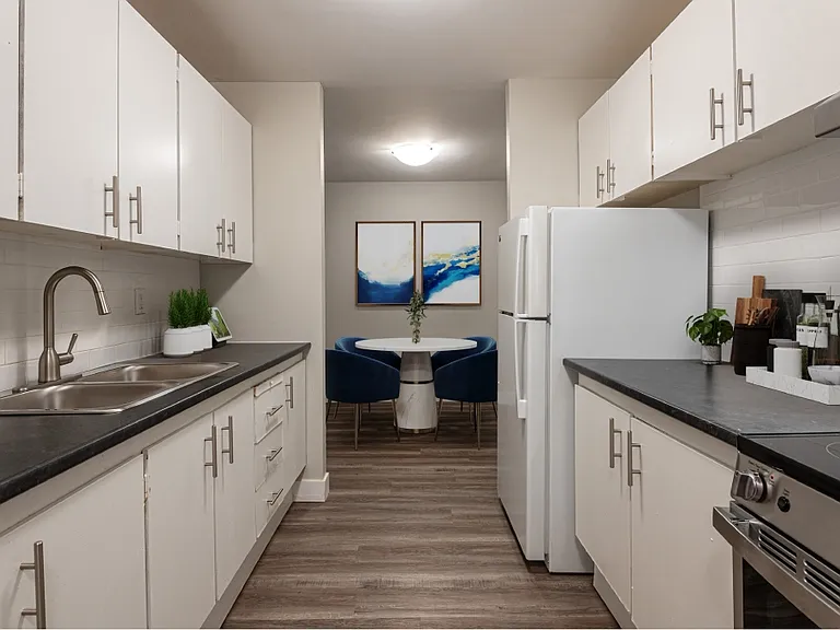 13 Glen Moir Ter #106 — Photo 3