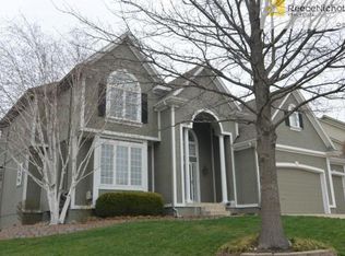 3117 SW Shrout Creek Dr, Blue Springs, MO 64015