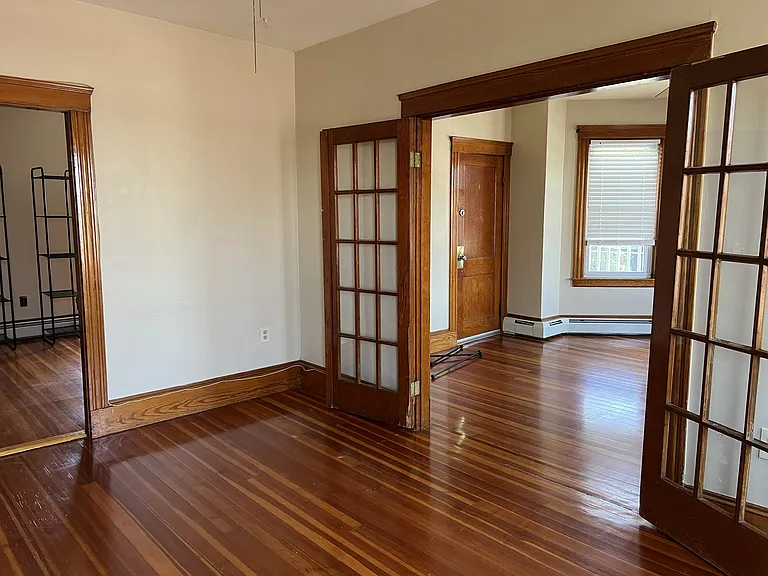 179 Grove St #3 — Photo 7