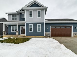 531 Robin Hl, Verona, WI 53593