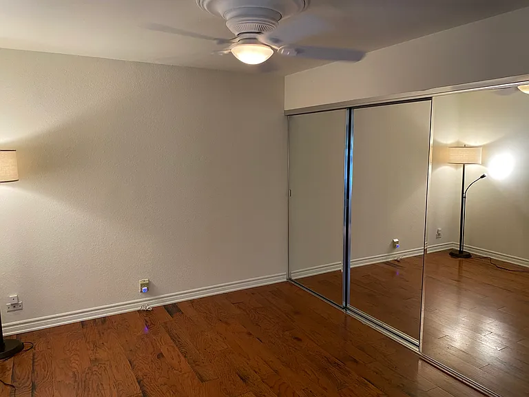 8860 Villa La Jolla Dr #107 — Photo 16