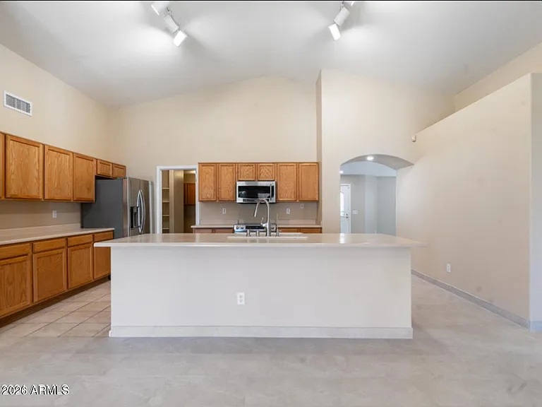 12906 N 57th Ave — Photo 12
