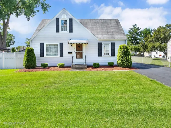 261 E Fullerton Ave, Northlake, IL 60164