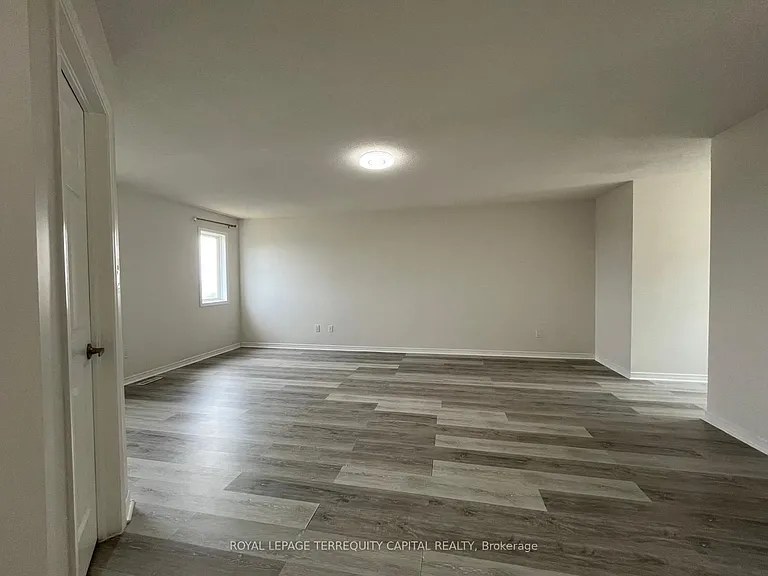 343 Edgehill Dr #UPPER — Photo 16