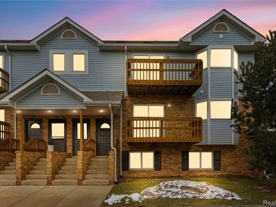 253 Pinewood Cir, Plymouth, MI, 48170