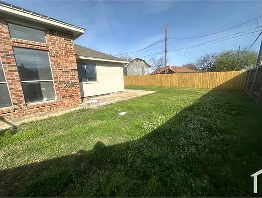 701 W Lynn Creek Dr — Photo 12