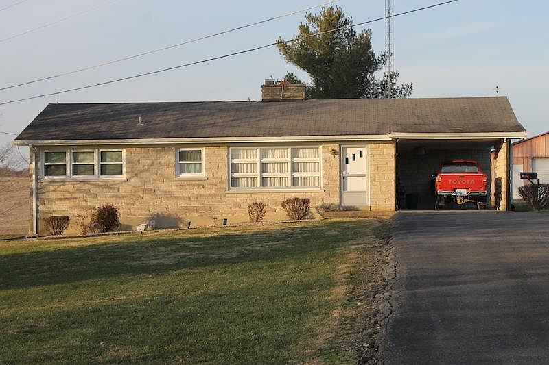 1st image of 1484 E Pelly Ln