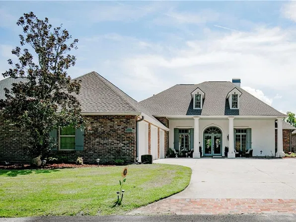 21235 Waterfront East Dr, Maurepas, LA 70449