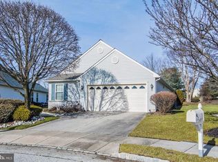 5 Glenview Ct, Gibbsboro, NJ 08026