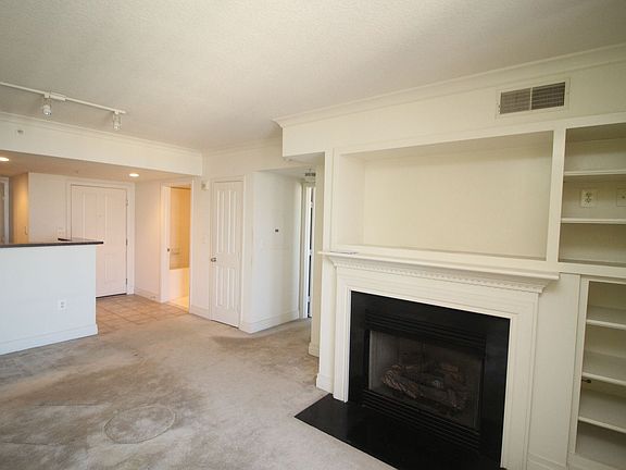 2nd image of 414 Water St Unit 2506