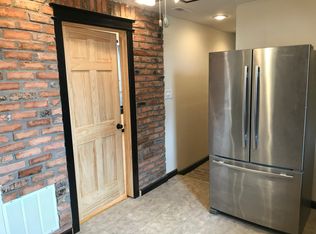 9616 S Exchange Ave, Chicago, IL 60617