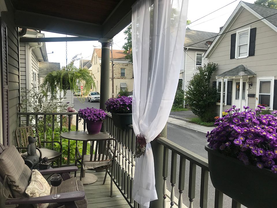 2nd image of 42 Adams St