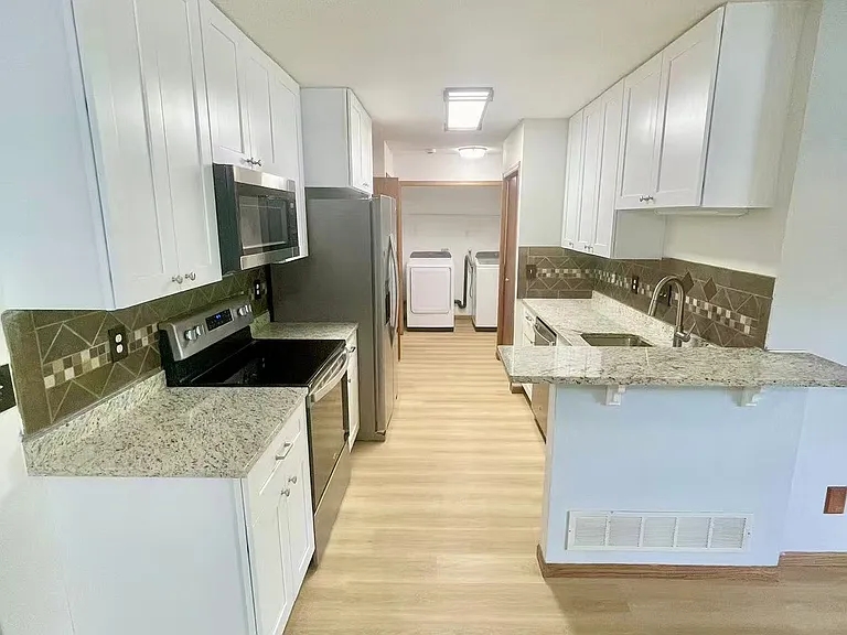 1141 Pecks Woods Dr #1141 — Photo 4