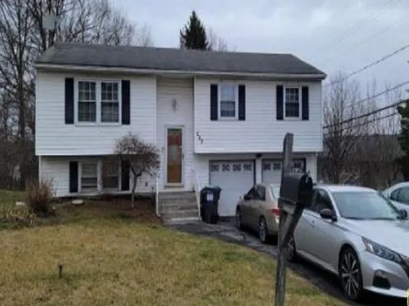 202 Everett Pl, Maybrook, NY 12543