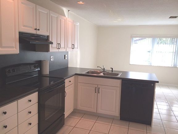 3rd image of 3801 NW 110th Ave #North