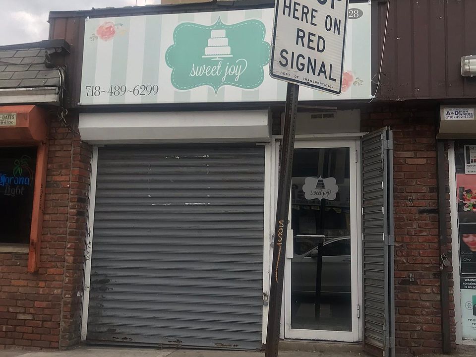 2nd image of 28 Giffords Ln #Storefront