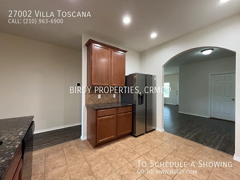 27002 Villa Toscana — Photo 16